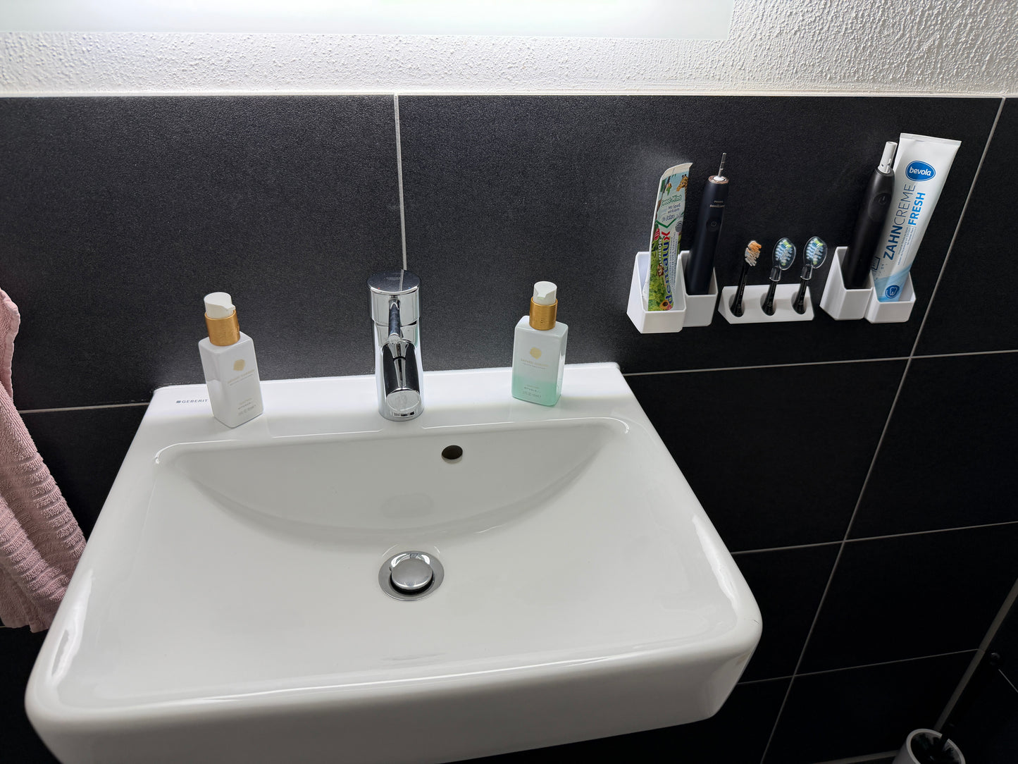 BrushDock Family Set S – Familien-Set für 3 Personen (ohne Bohren)